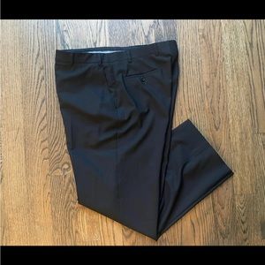 Giorgio Armani Collezioni Men's Black Dress Pants, Pleated, Size 36 x 31 Wool